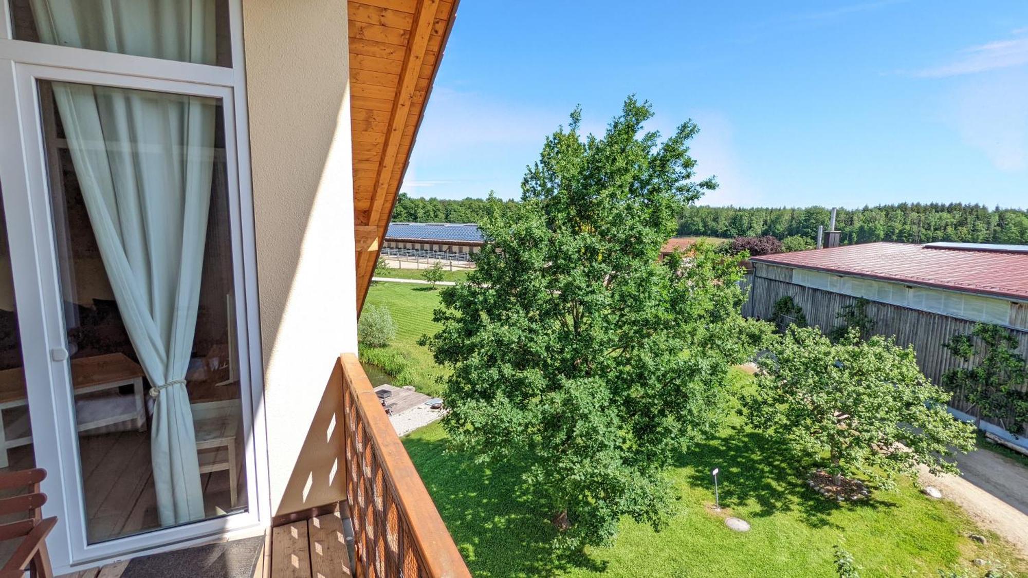 Ferienwohnungen Gut Mischenried Weßling Kamer foto